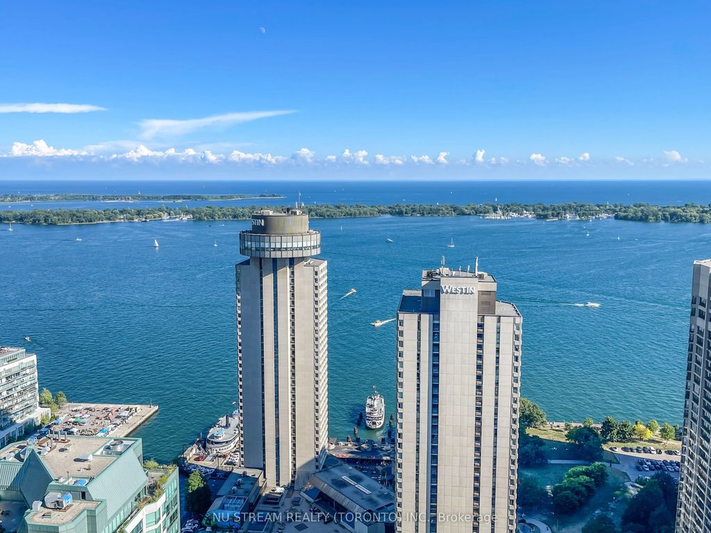 33 Bay Street 4509, Toronto C01