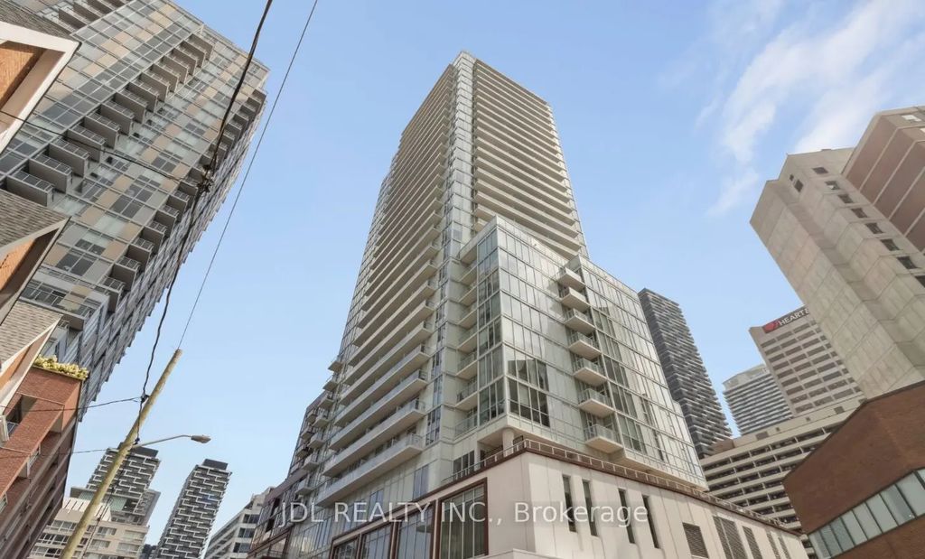 33 Helendale Avenue 2007, Toronto C03