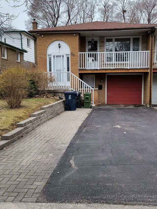 68 Mentor Boulevard, Toronto C15