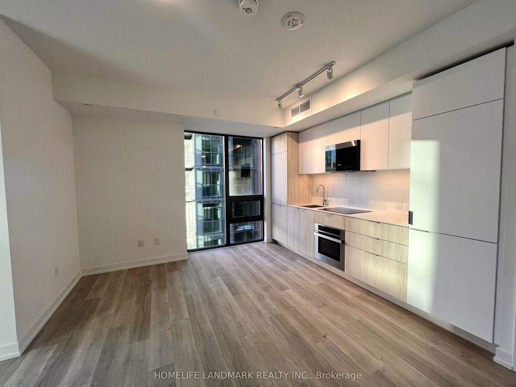 28 Eastern Avenue 727, Toronto C08