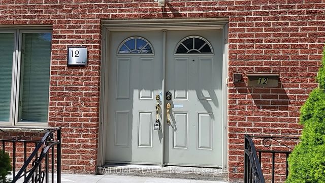 12 Vonda Avenue, Toronto C14