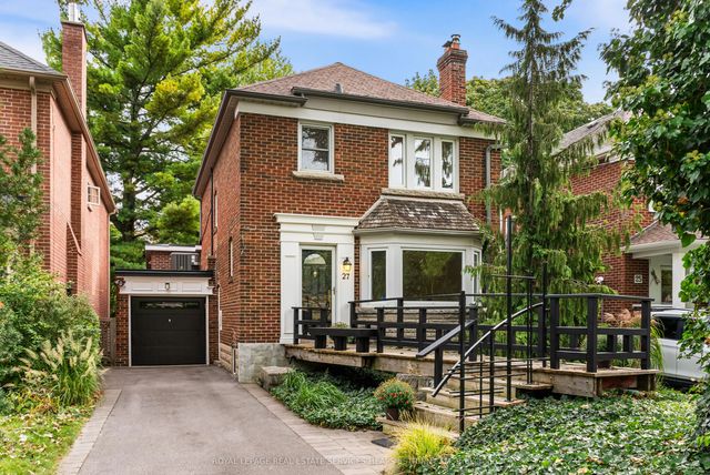 27 Berney Crescent, Toronto C11