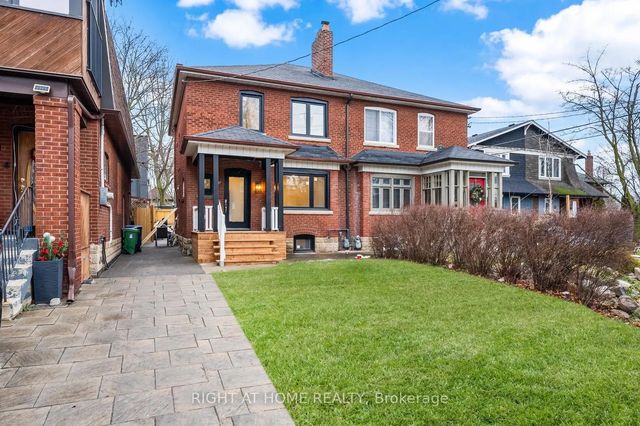 147 Forman Avenue, Toronto C10