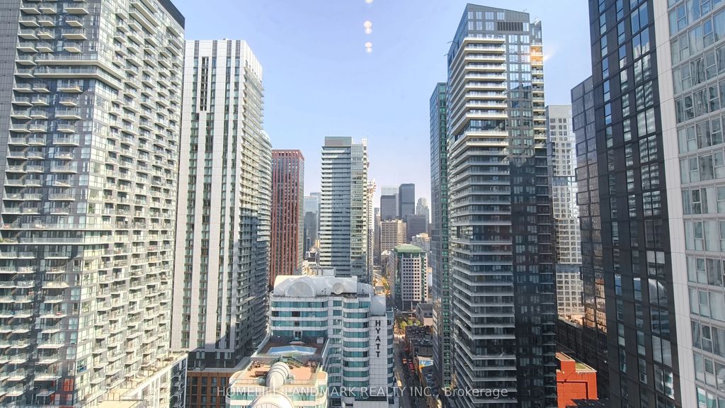 400 King Street W 2908, Toronto C01