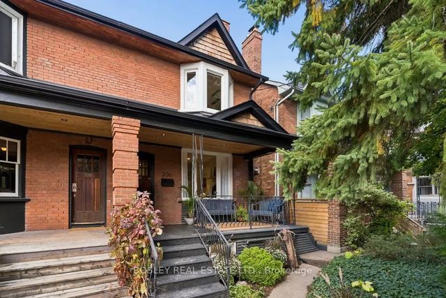 206 Ashworth Avenue, Toronto C02