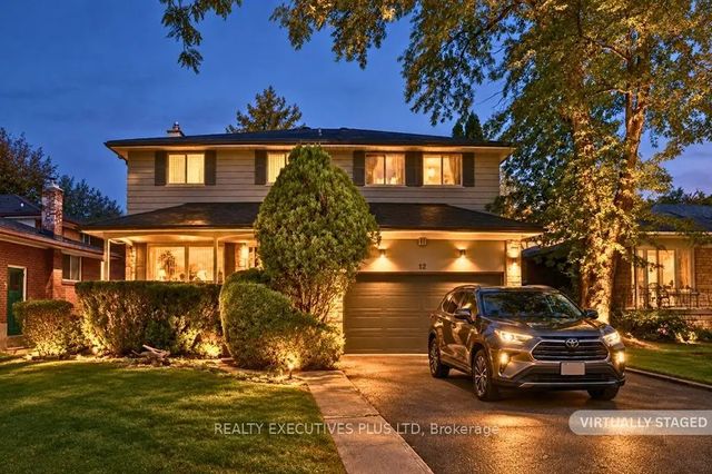 12 Mandel Crescent, Toronto C15