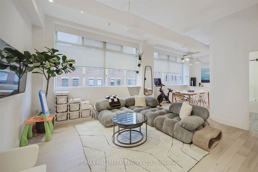80 Sherbourne Street 301, Toronto C08
