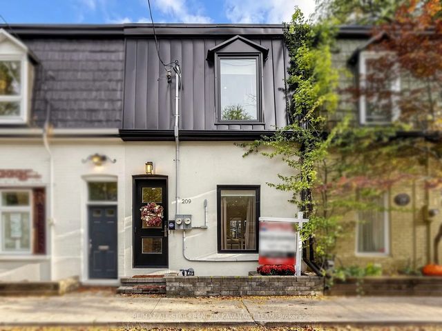 209 Marlborough Place, Toronto C02