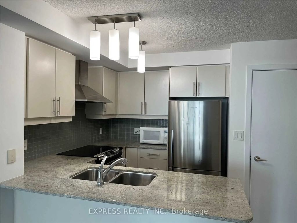 18 Harbour Street 1010, Toronto C01