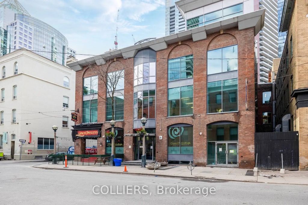 14 Duncan Street 204, Toronto C01