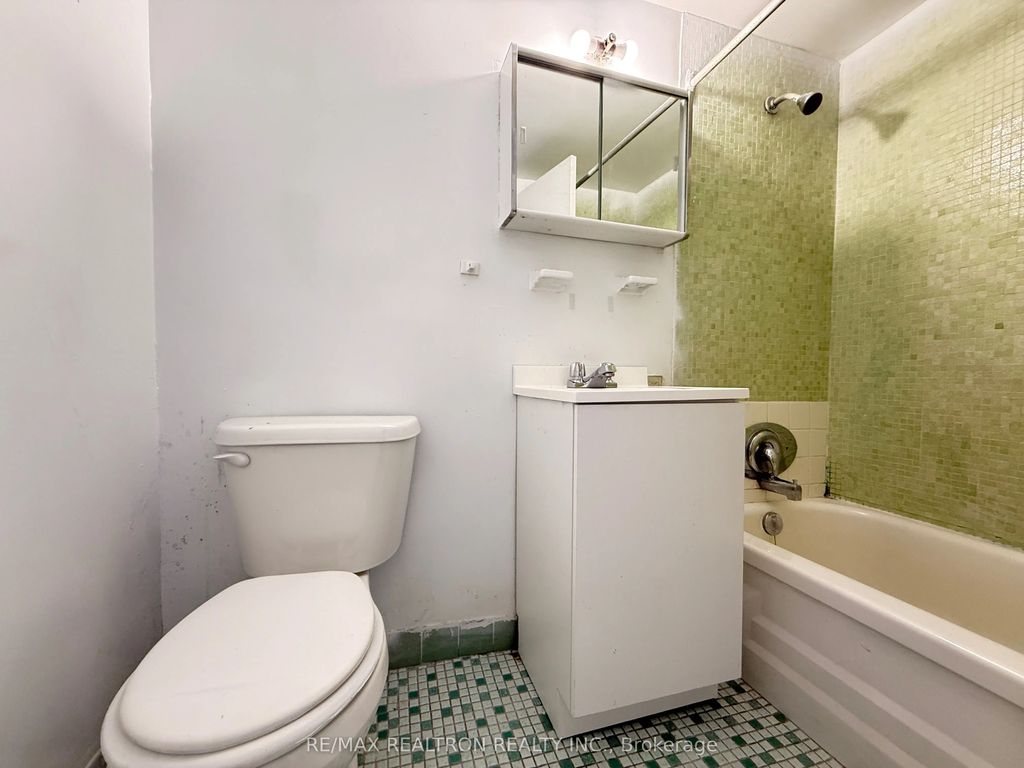 500 Dawes Road 610, Toronto E03