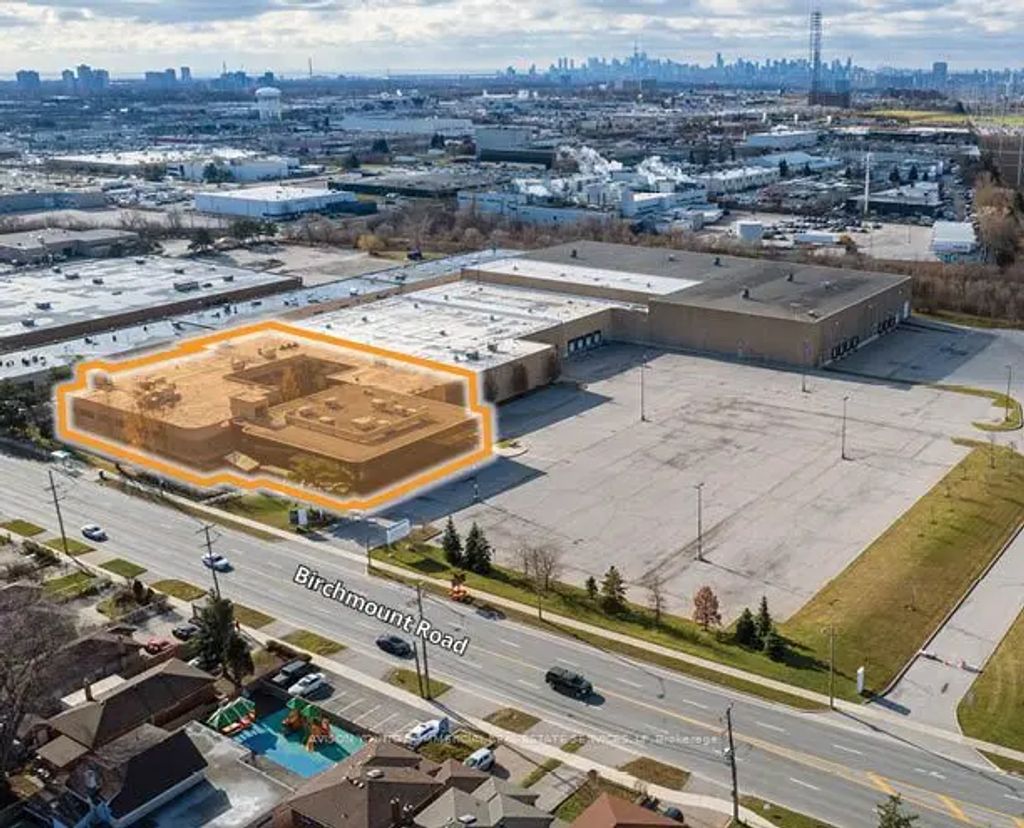 1120 Birchmount Road #4, Toronto E04