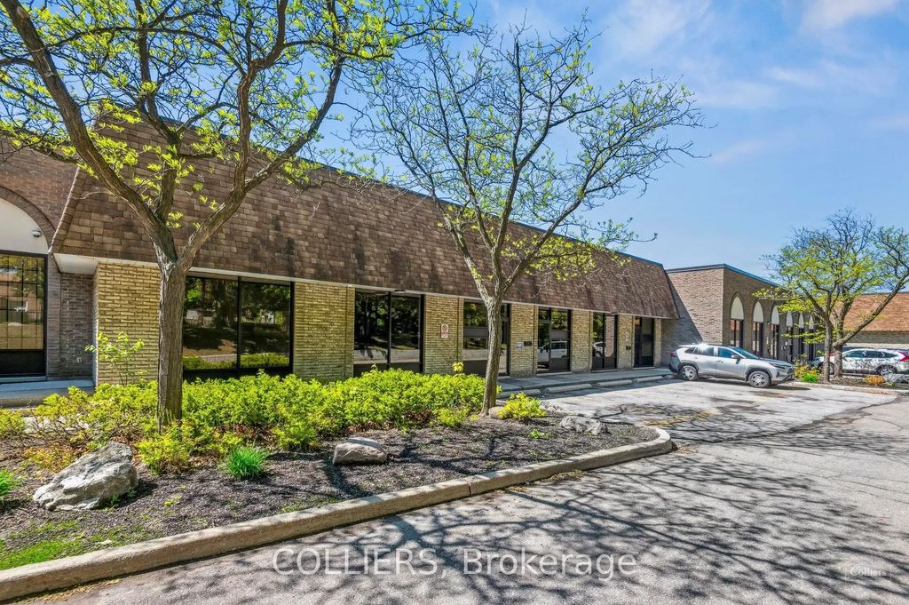 1361 Huntingwood Drive 5, Toronto E07