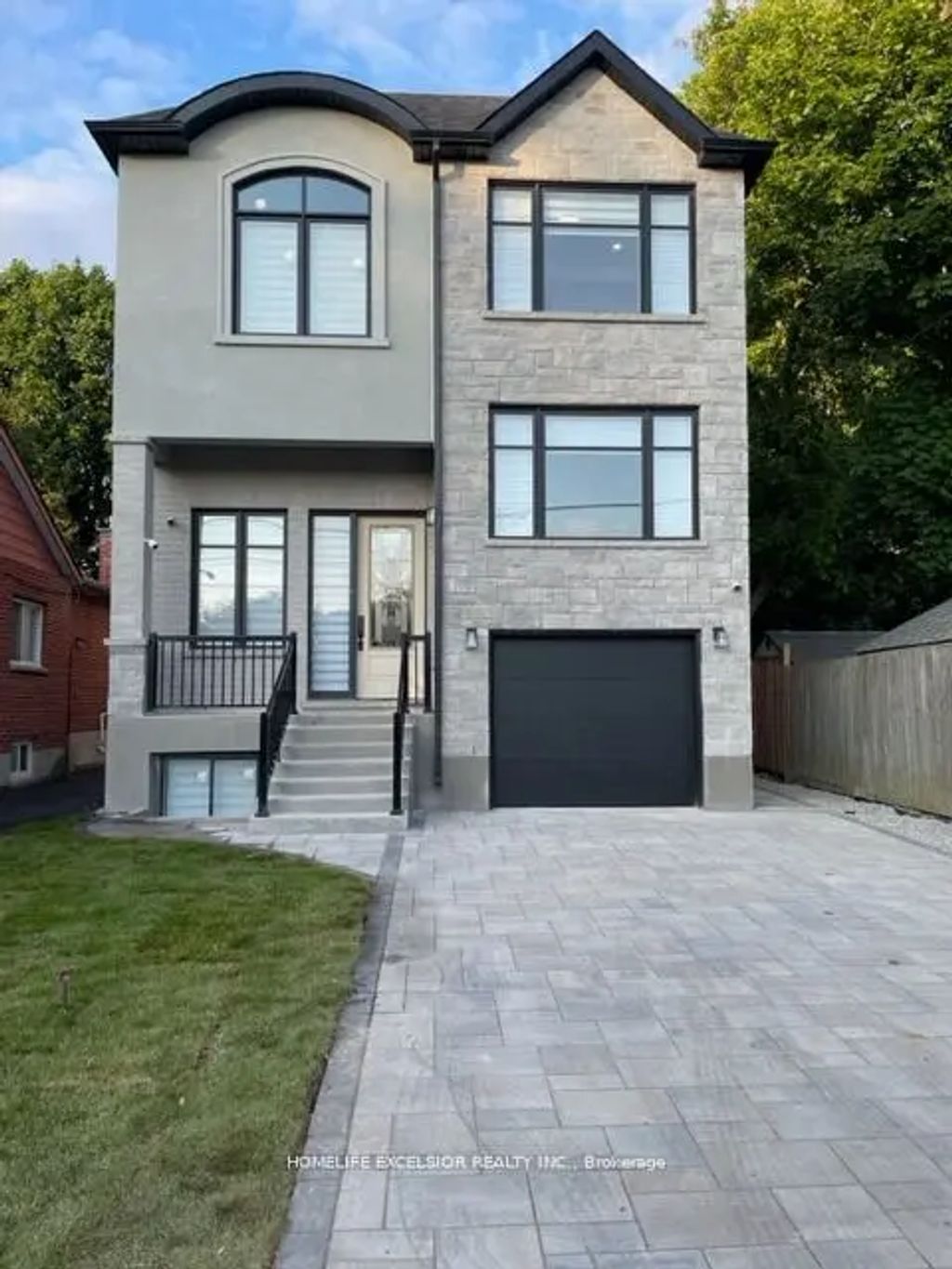57 Phillip Avenue One Bedroom, Toronto E06