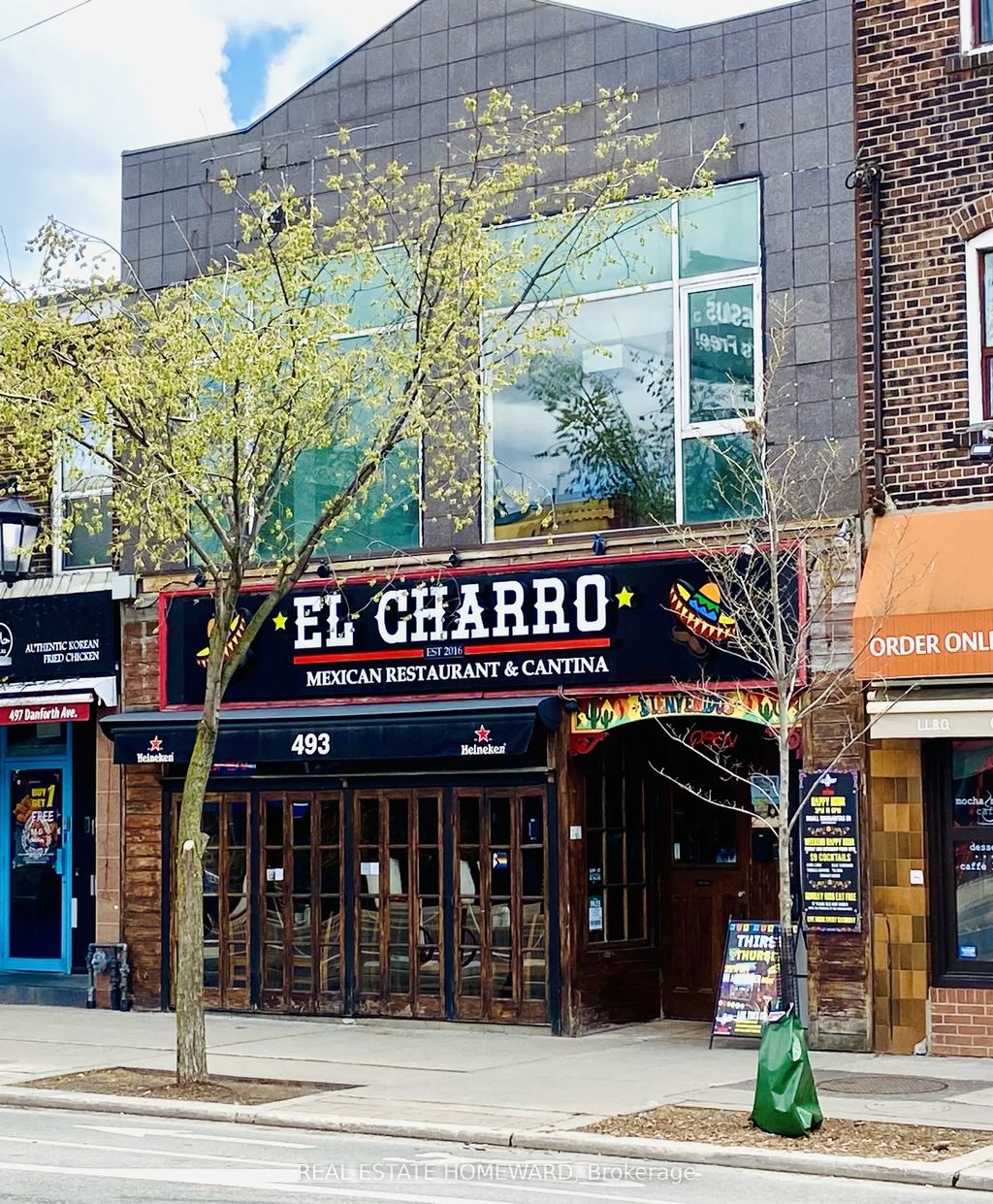 493a Danforth Avenue, Toronto E01
