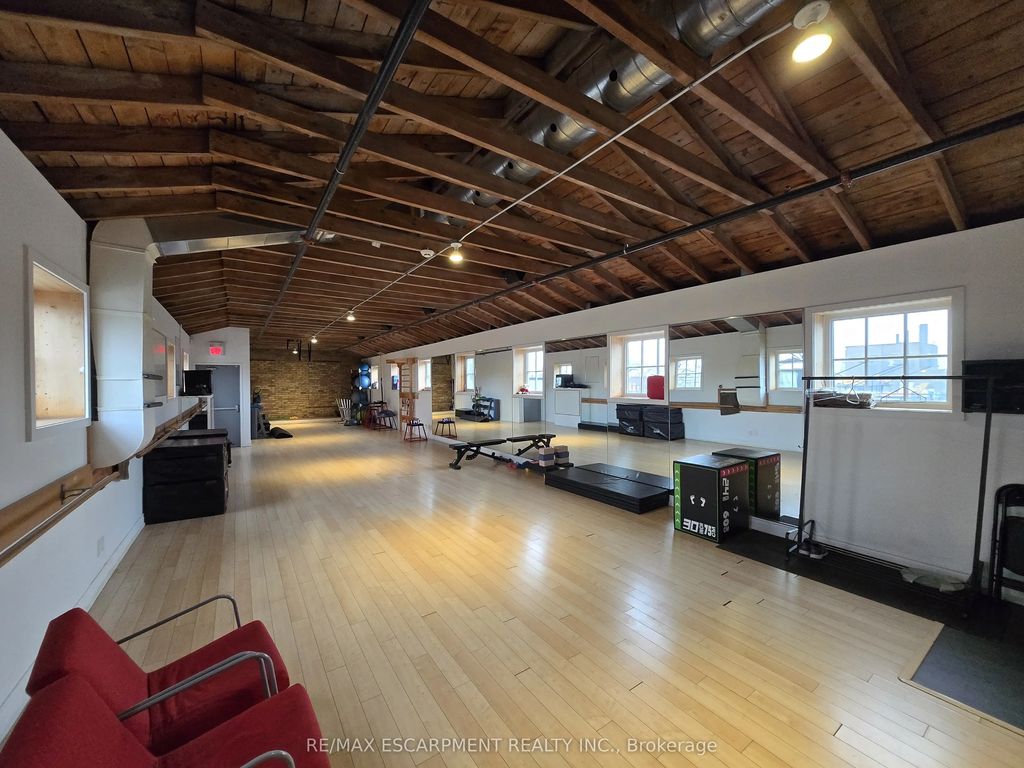 33 Villiers Street 202, Toronto E01