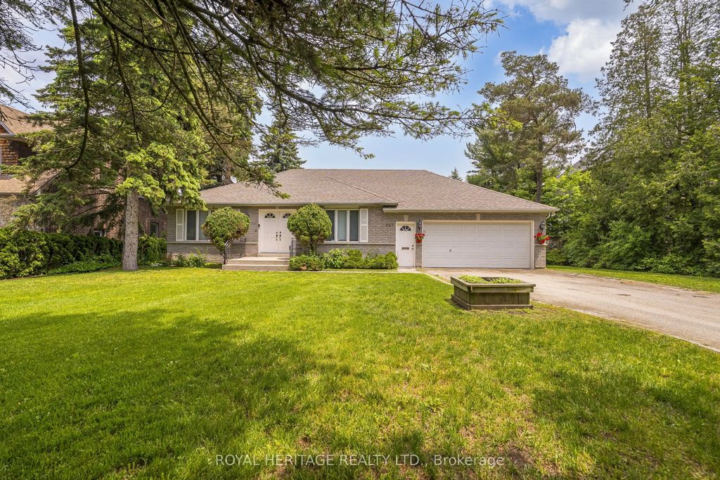 527 Rougemount Drive, Pickering