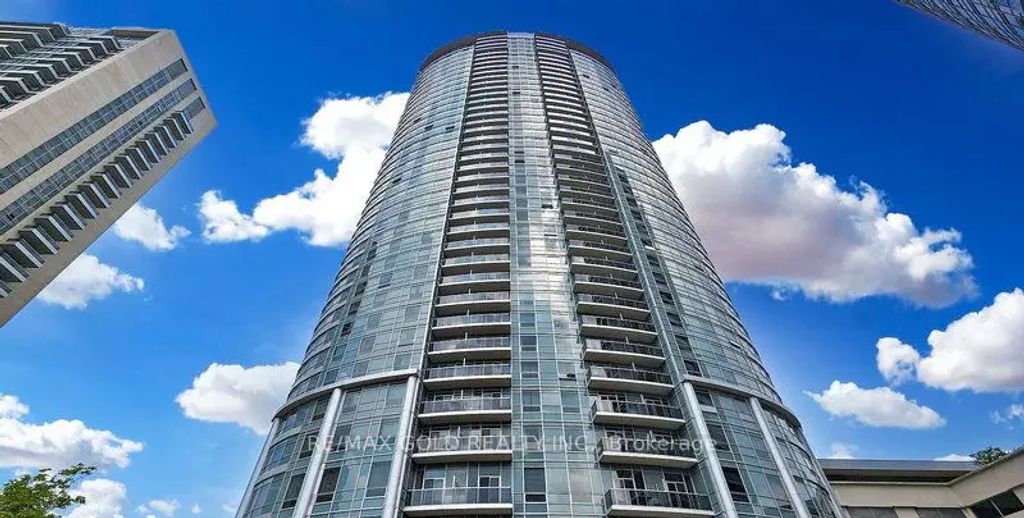 125 Village Green Square 84, Toronto E07