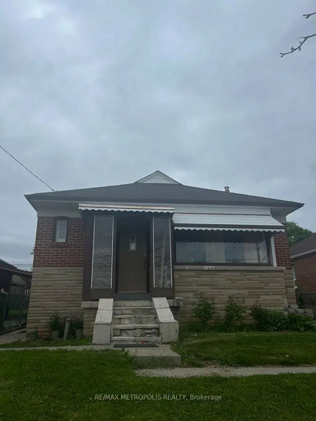 1837 Victoria Park Avenue Main, Toronto E04