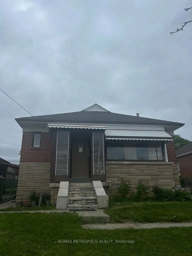 1837 Victoria Park Avenue Main, Toronto E04