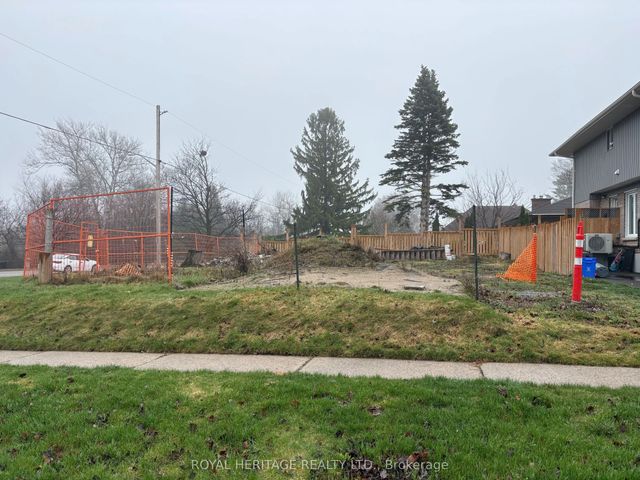 275 Humber Avenue, Oshawa