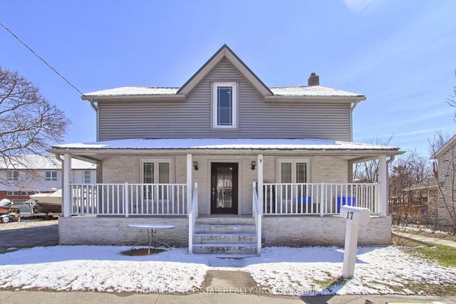 17 Royal Street Upper, Oshawa