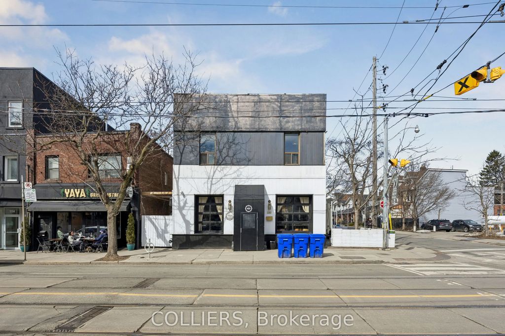 1192 Queen Street E, Toronto E01