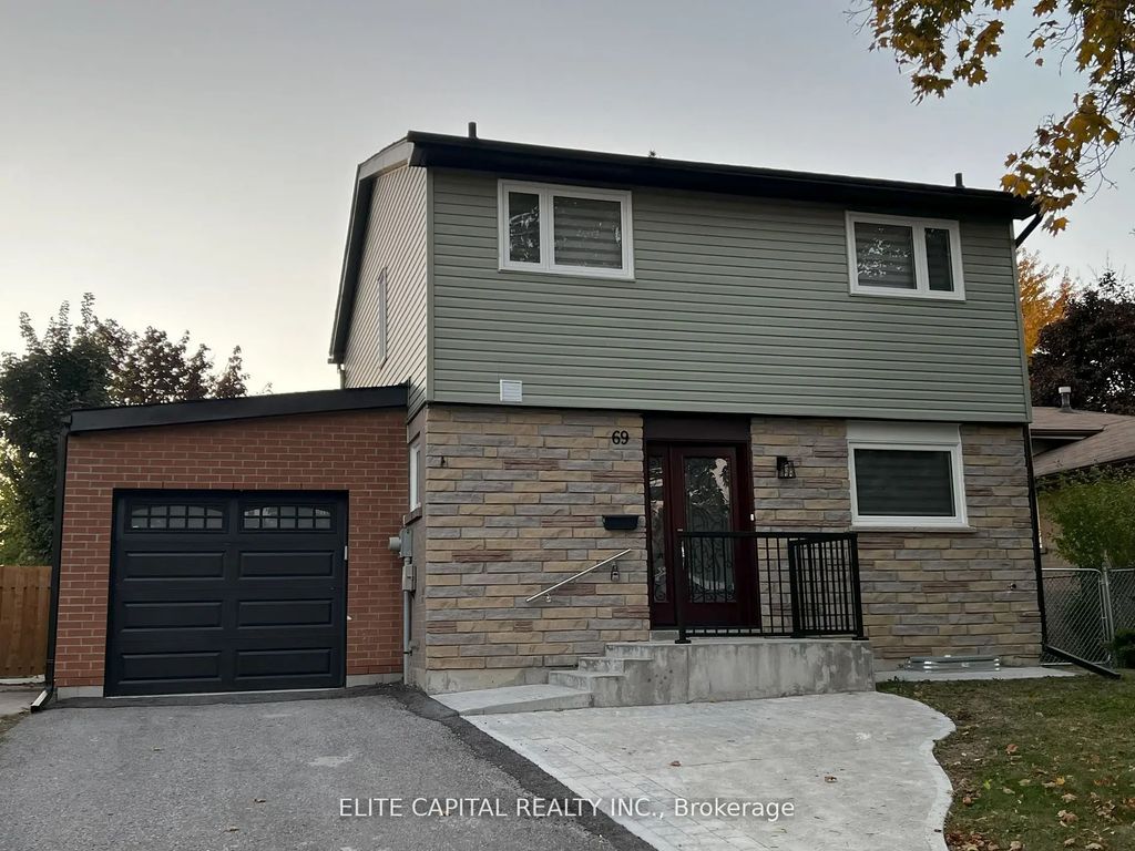 69 Hutcherson Square, Toronto E11