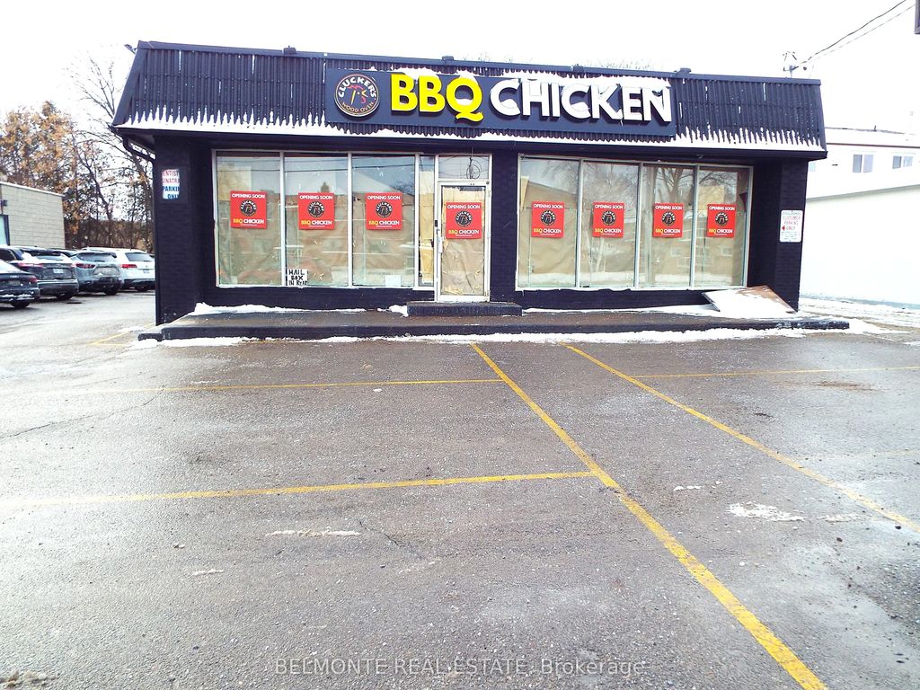 944 Simcoe Street N, Oshawa