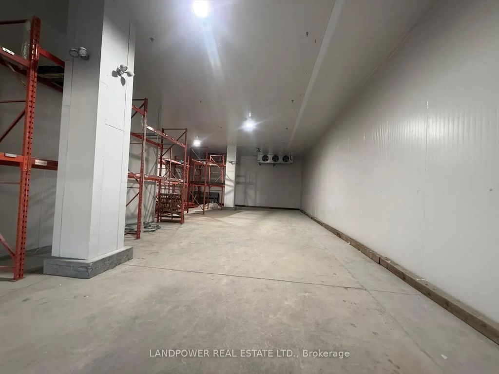 2691 Markham Road 25 & 26, Toronto E11