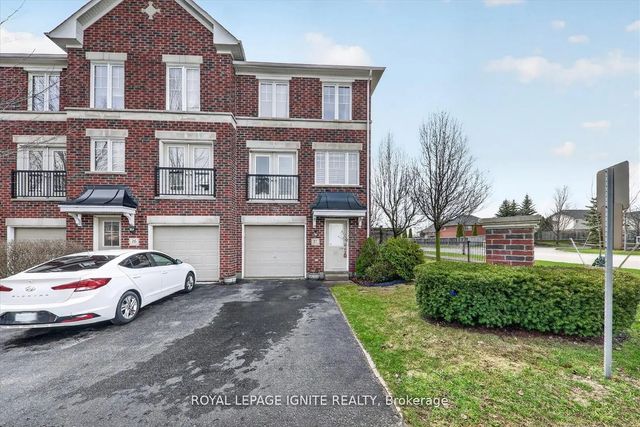 571 Longworth Avenue 27, Clarington