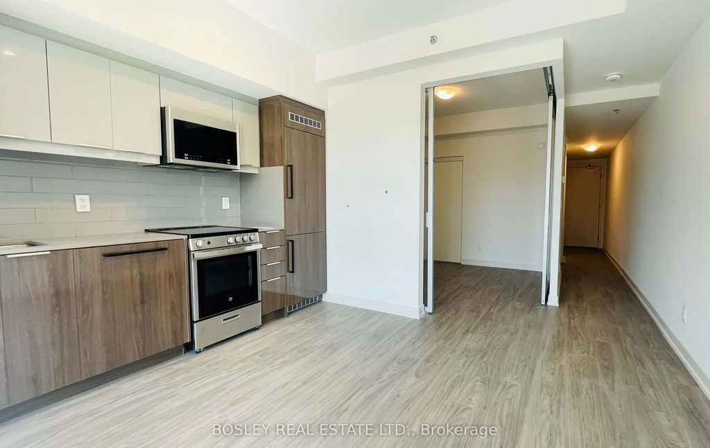 2201 Kingston Road 2211, Toronto E06