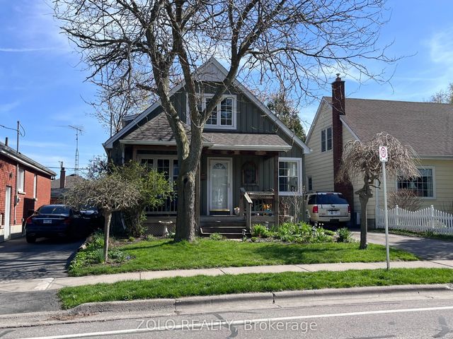 369 Athol Street E, Oshawa