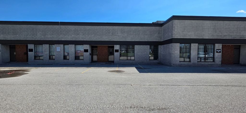 689 Warden Avenue 7, Toronto E04