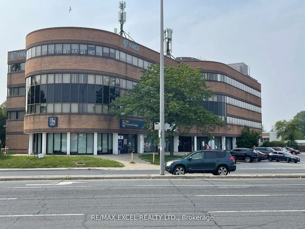 3090 Kingston Road 402, Toronto E08