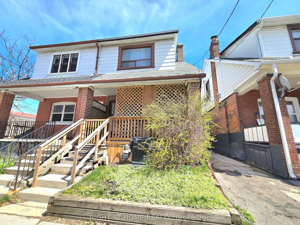 633 Greenwood Avenue, Toronto E01