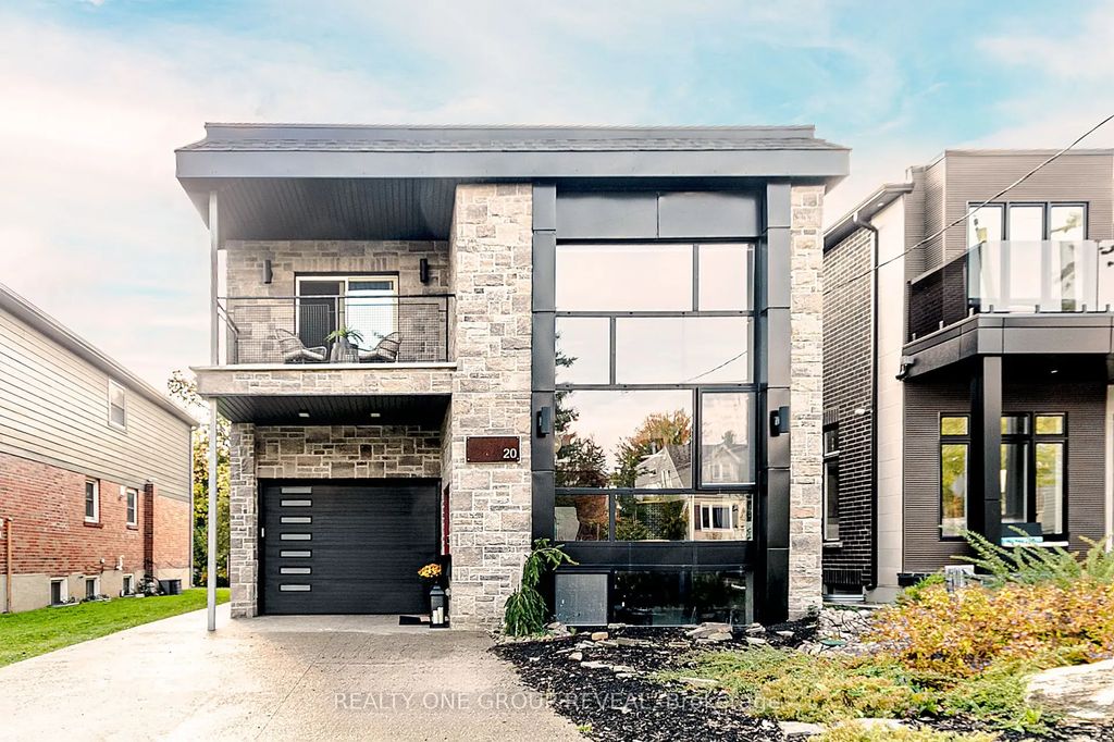 20 Gradwell Drive, Toronto E08