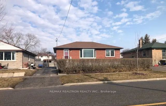 746 Phillip Murray Avenue Bsmt, Oshawa
