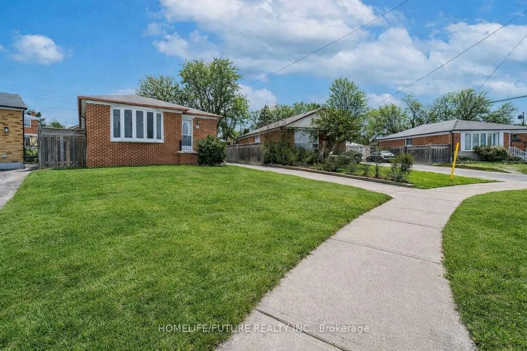 102 Golfhaven Drive Bsmt, Toronto E09
