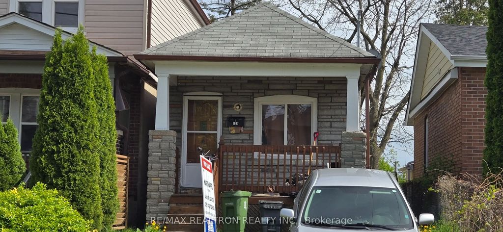 103 Denton Avenue, Toronto E06