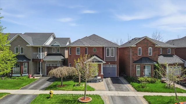 45 Angier Crescent, Ajax