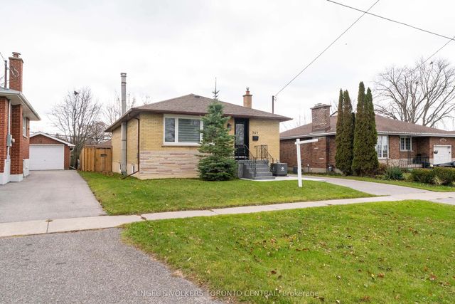 767 Phillip Murray Avenue, Oshawa
