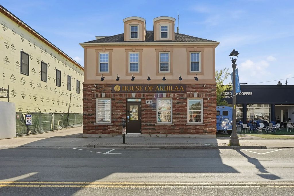 128 Brock Street N, Whitby