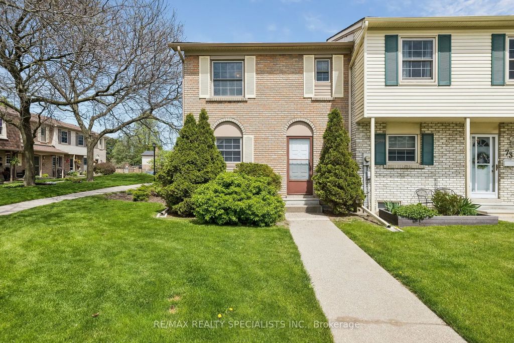580 Eyer Drive 72, Pickering