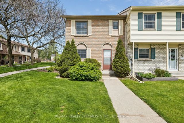 580 Eyer Drive 72, Pickering