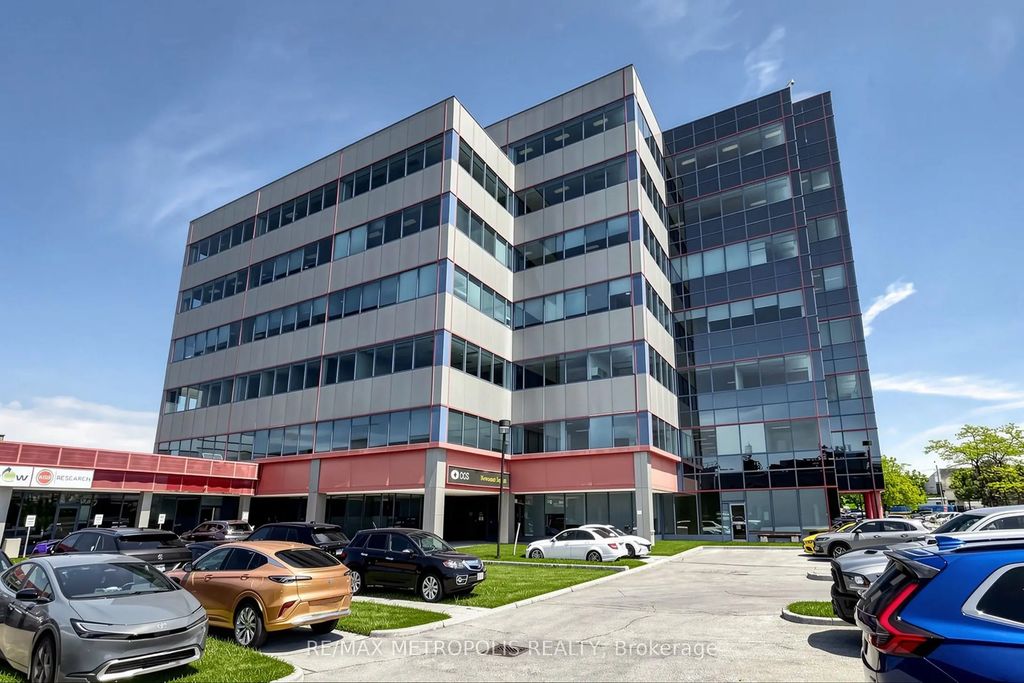 2206 Eglinton Avenue 200, Toronto E04