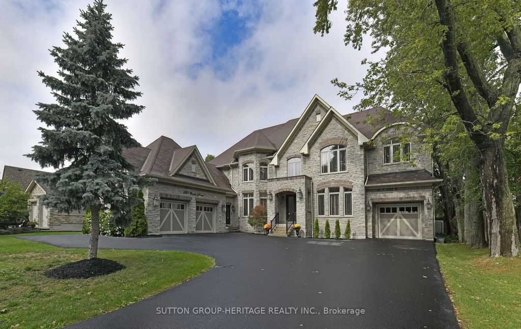 1921 Bonita Avenue, Pickering