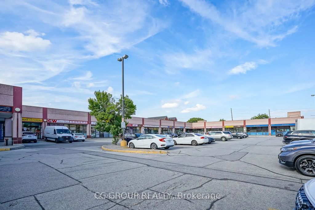 8 Glen Watford Drive 65, Toronto E07