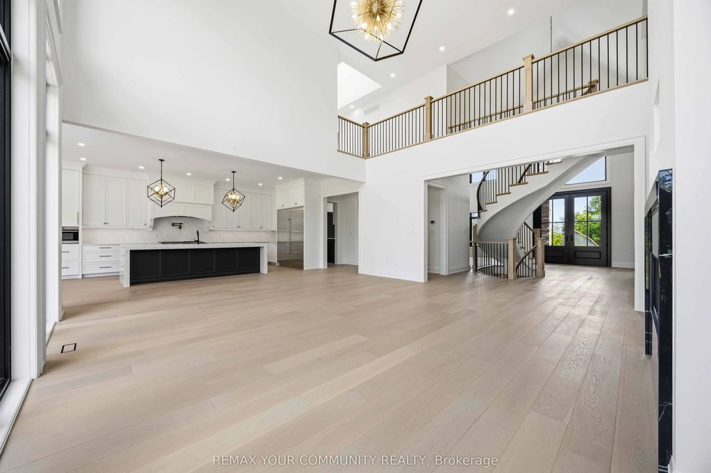 6680 Coronation Road, Whitby