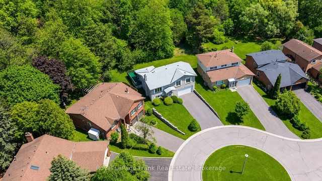 311 Cumberland Court, Oshawa